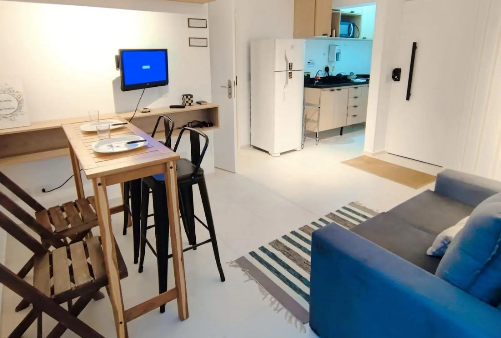 Apartamento Charmoso Garagem, Hakka, Feirinha E Hospitais contacts